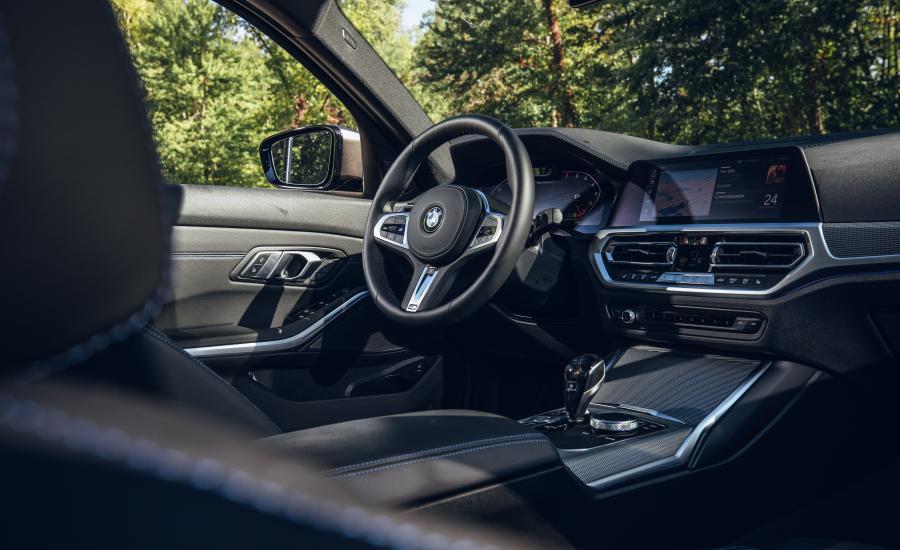 Интерьер BMW M340i (G20) 2019 года  (NA) (фото 13 из 41)
